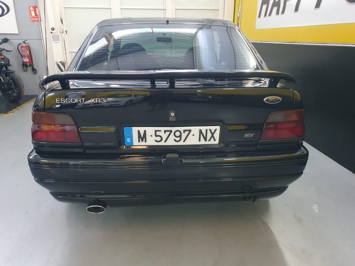 FORD ESCORT XR3