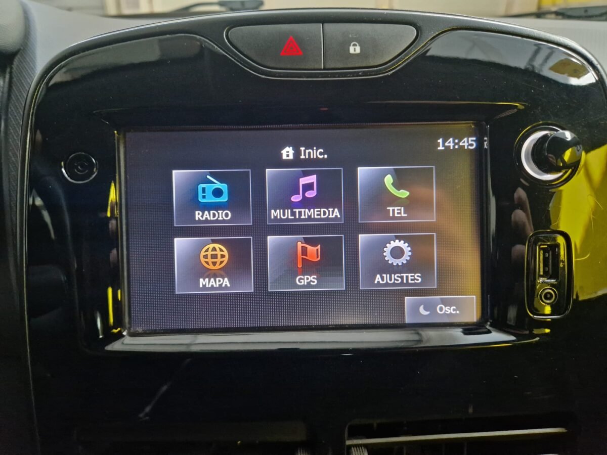 RENAULT Clio 1.5 DCI