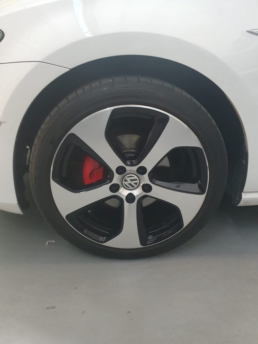 VOLKSWAGEN Golf 2.0 TDI SPORT DSG