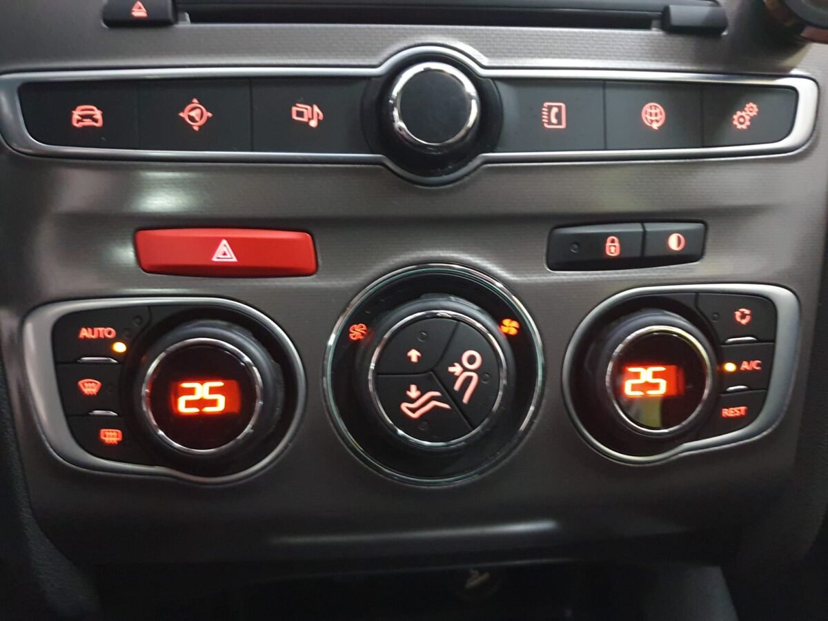 CITROEN C4 1.2 LIVE EDITION