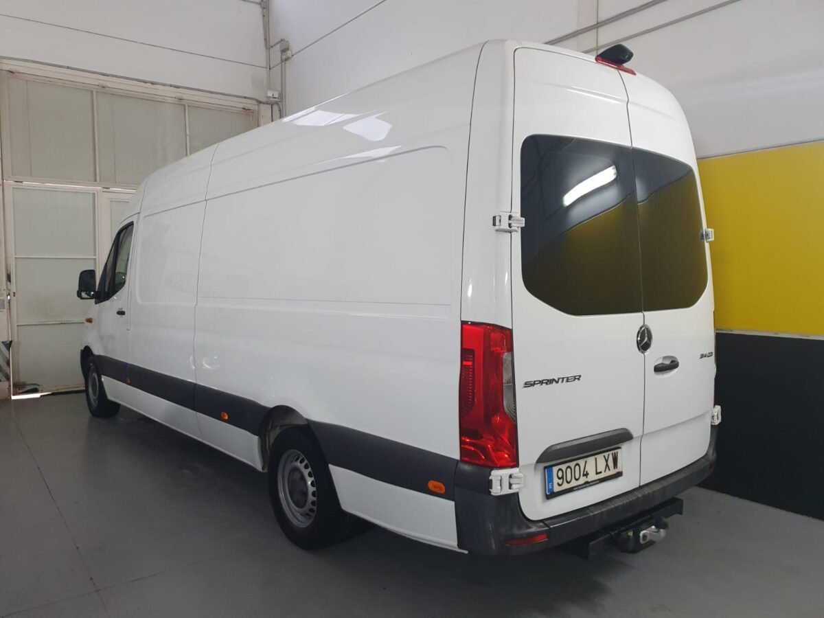 MERCEDES SPRINTER 314 MERCEDES SPRINTER 314CDI LARGO T.E. 7G TRONIC PLUS 4 PUERTAS