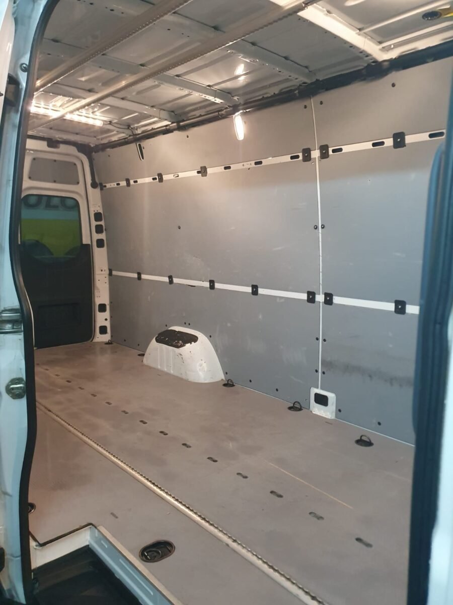 MERCEDES SPRINTER 314 MERCEDES SPRINTER 314CDI LARGO T.E. 7G TRONIC PLUS 4 PUERTAS