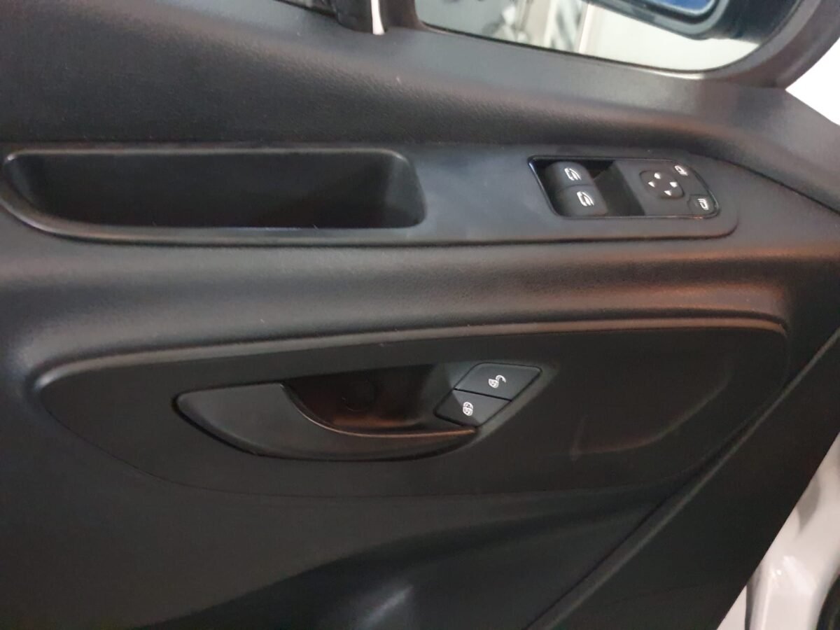 MERCEDES SPRINTER 314 MERCEDES SPRINTER 314CDI LARGO T.E. 7G TRONIC PLUS 4 PUERTAS