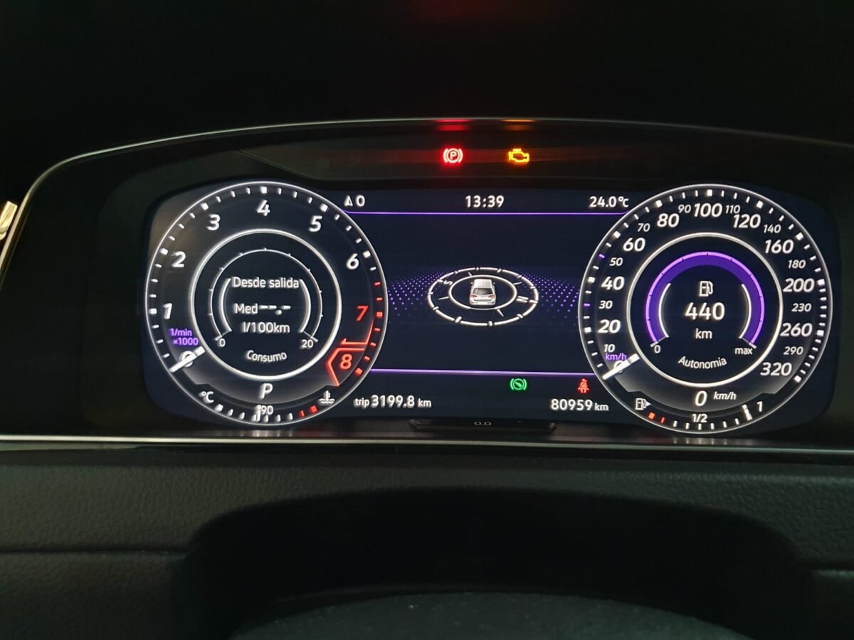 VOLKSWAGEN GOLF 7.5 2.0 TSFI