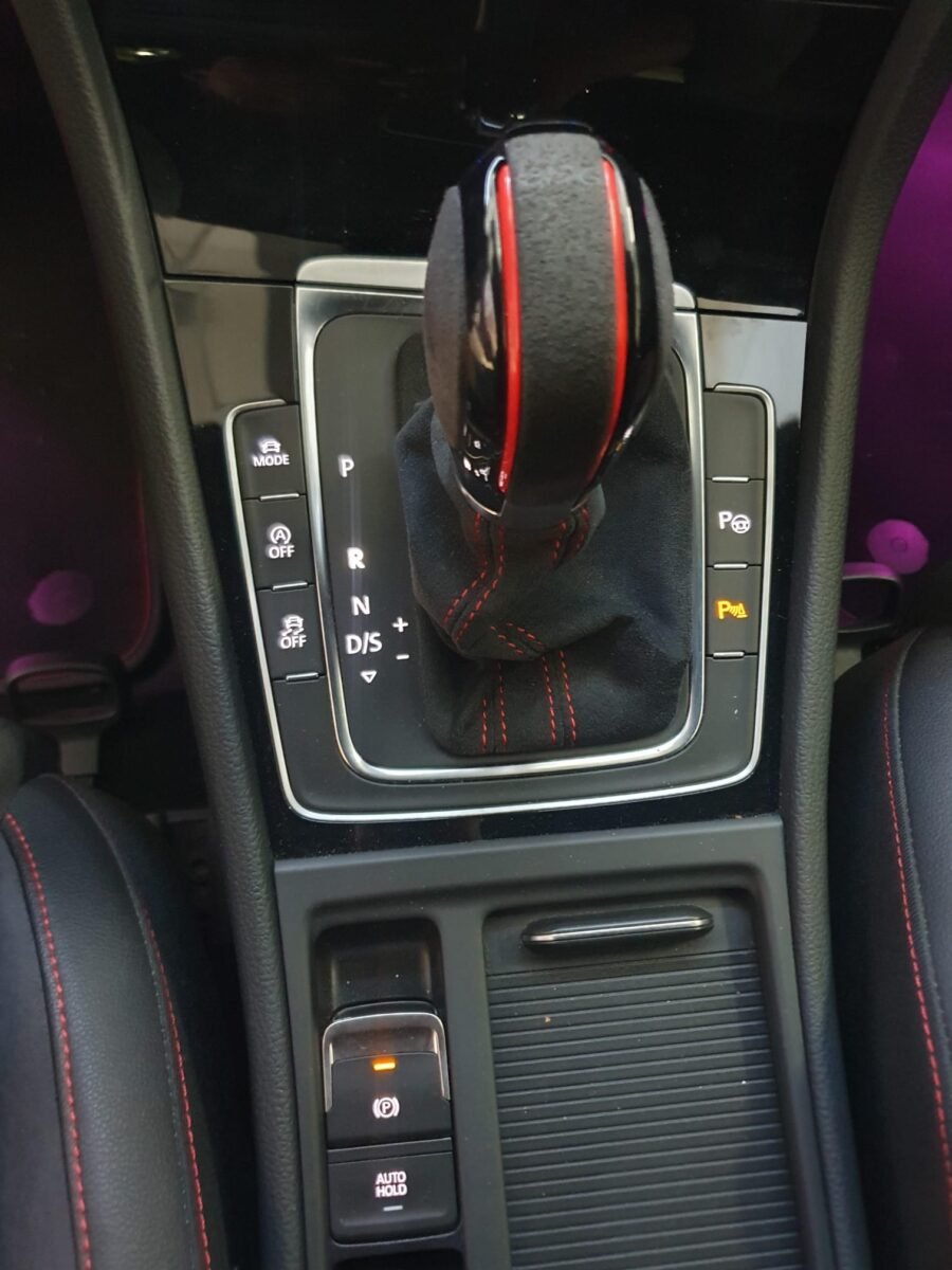 VOLKSWAGEN GOLF 7.5 2.0 TSFI