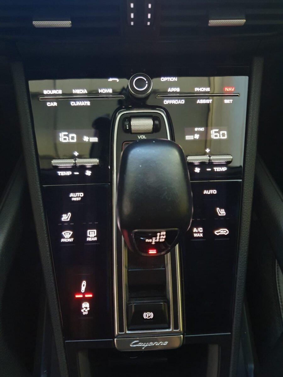 PORSCHE CAYENNE COUPE 3.0 340CV plus quattro tiptronic 5p.