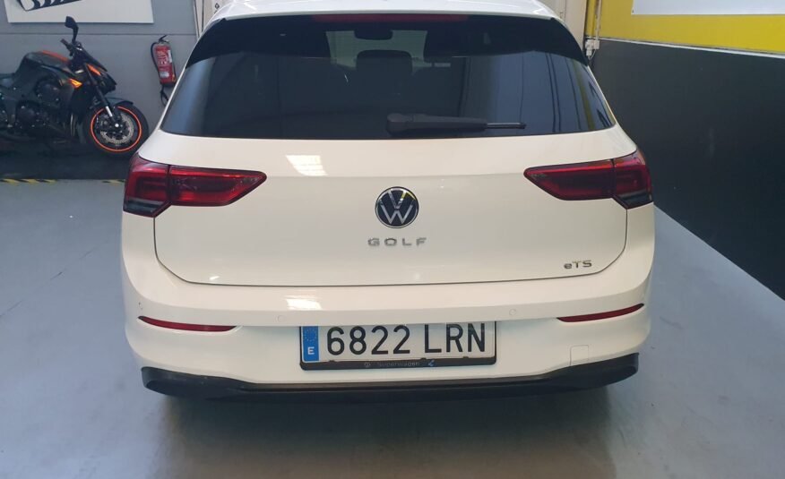 VOLKSWAGEN GOLF 8 1.0 TSI DSG