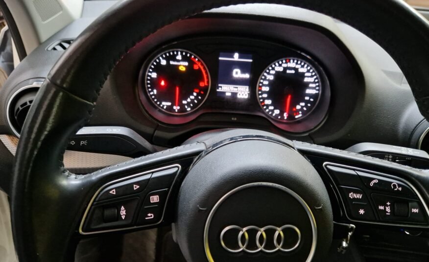 AUDI Q2 1.6