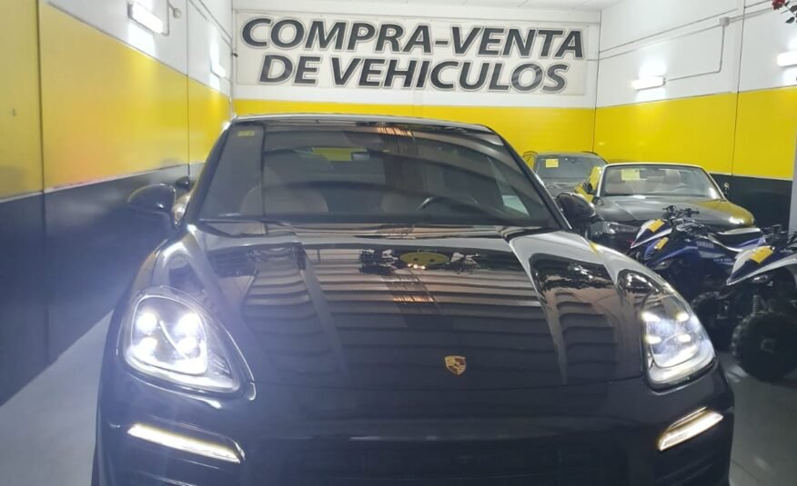 PORSCHE CAYENNE COUPE 3.0 340CV plus quattro tiptronic 5p.