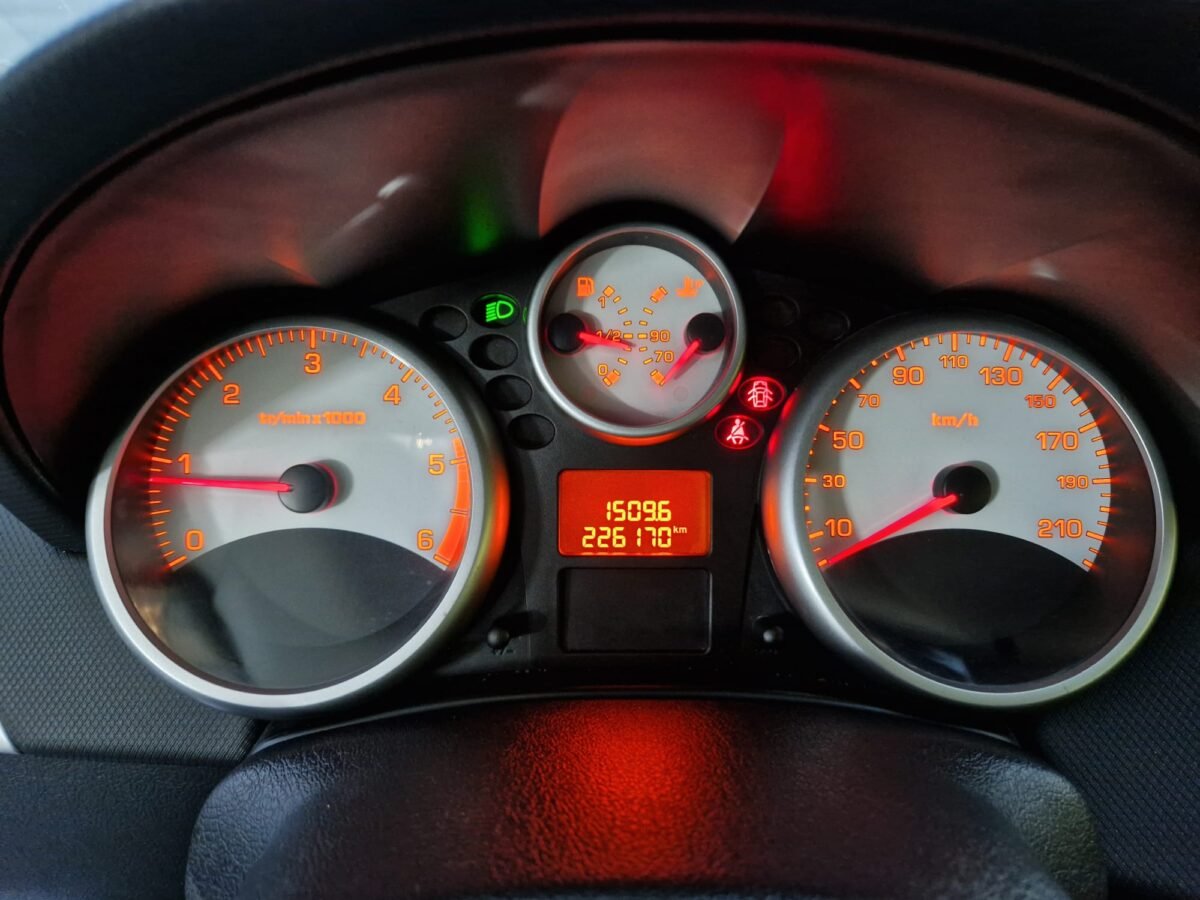 PEUGEOT 207 1.6 HDI 90CV