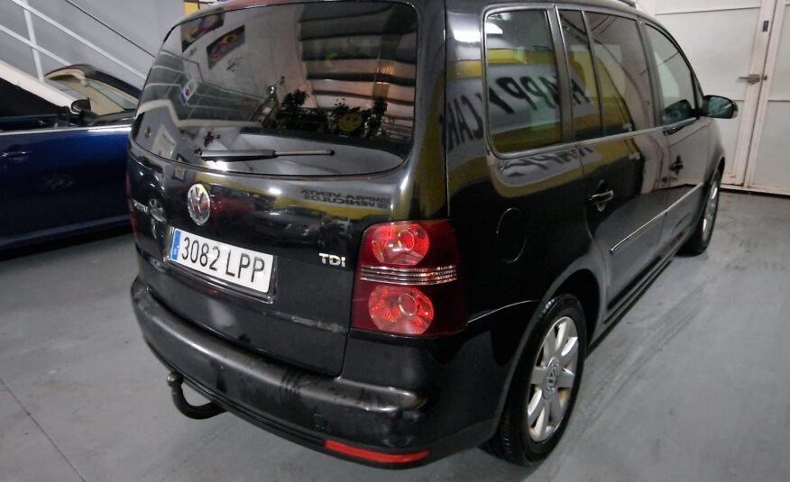 VOLKSWAGEN TOURAN 7 PLAZAS 1.9TDI