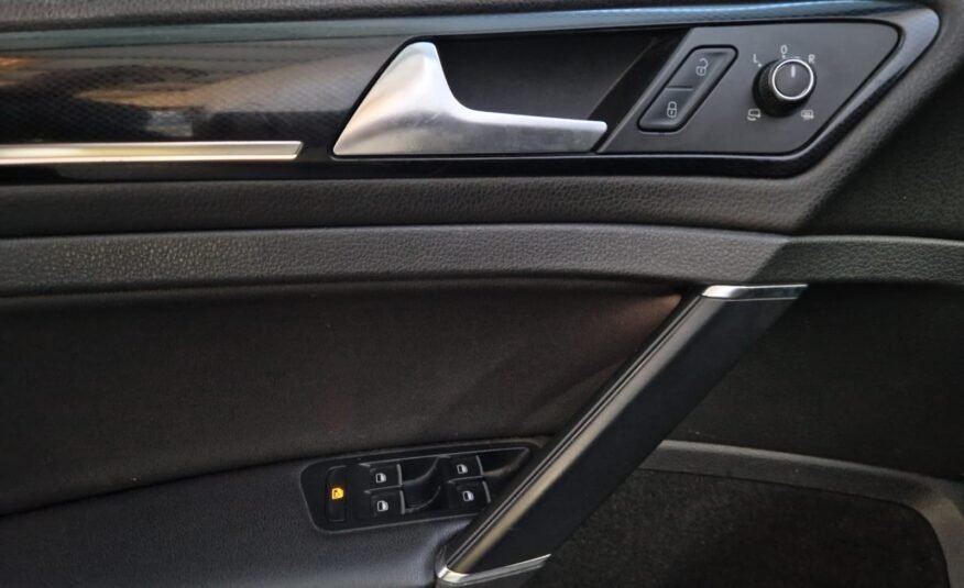 VOLKSWAGEN GOLF 7 1.6 TDI DSG