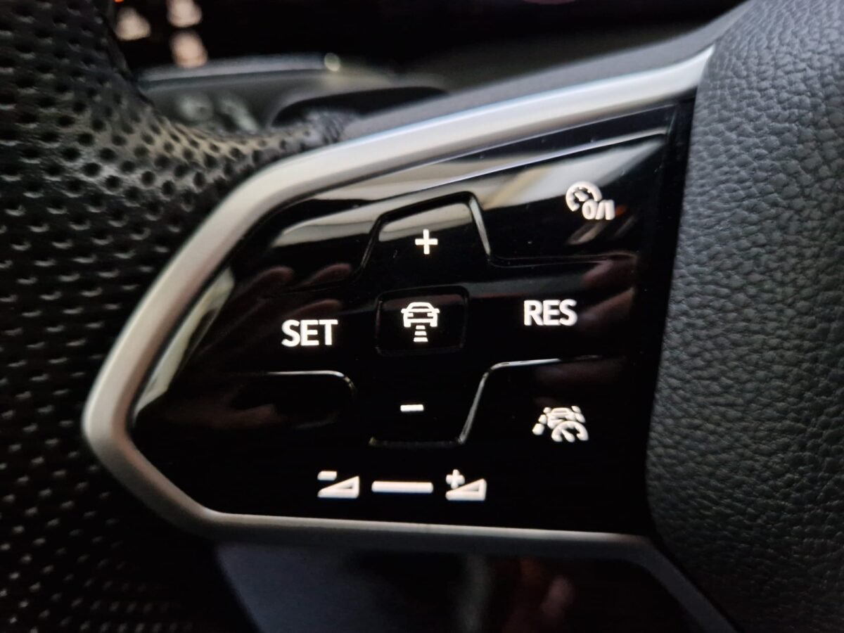 VOLKSWAGEN GOLF GTD 8 2.0 TDI