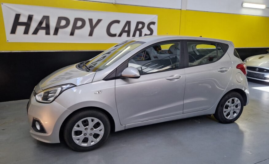 HYUNDAI i10 1.0CC