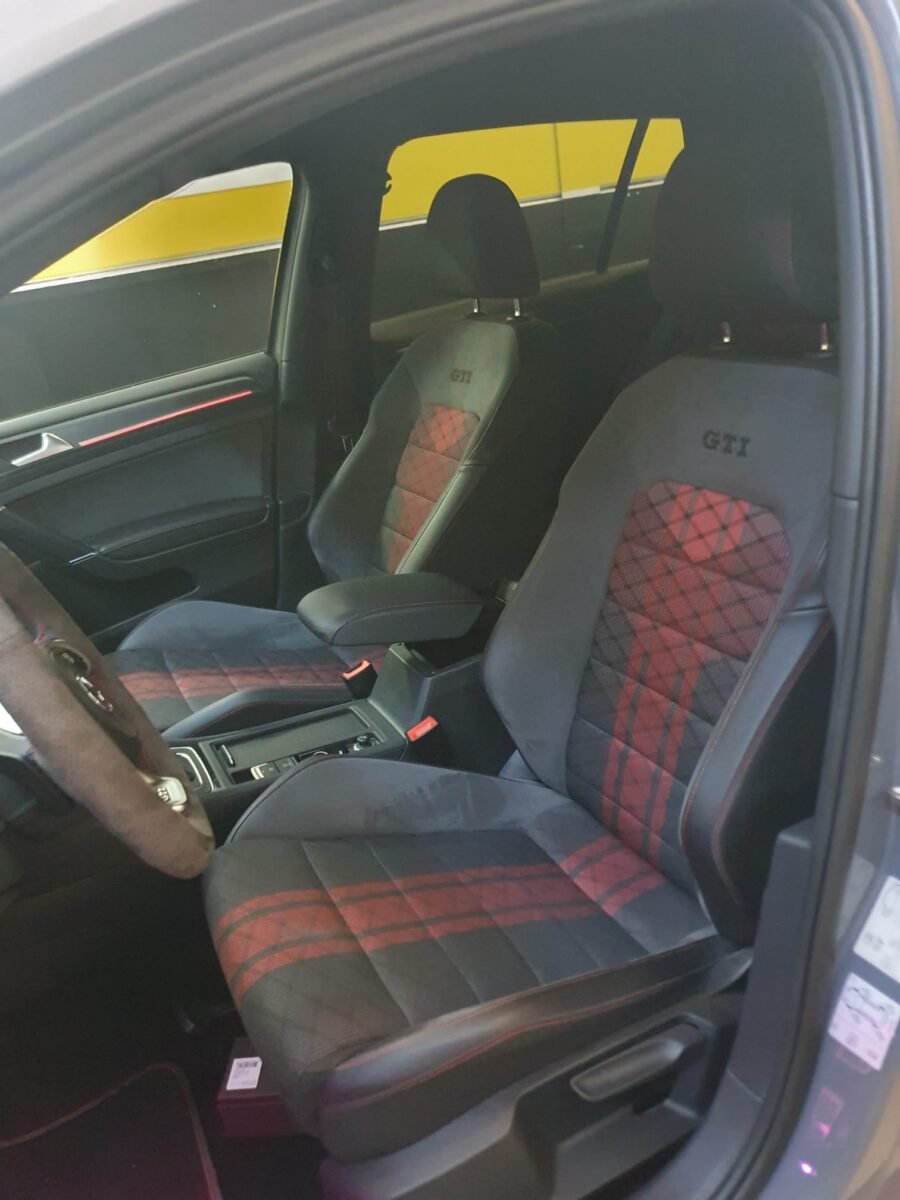 VOLKSWAGEN GOLF 8 GTI TCR 2.0 TSI