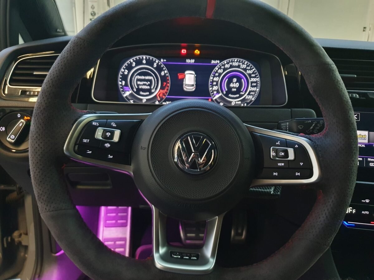 VOLKSWAGEN GOLF 8 GTI TCR 2.0 TSI