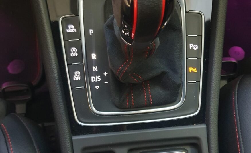 VOLKSWAGEN GOLF 8 GTI TCR 2.0 TSI