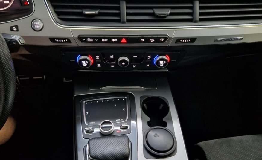 AUDI Q7 3.0TDI