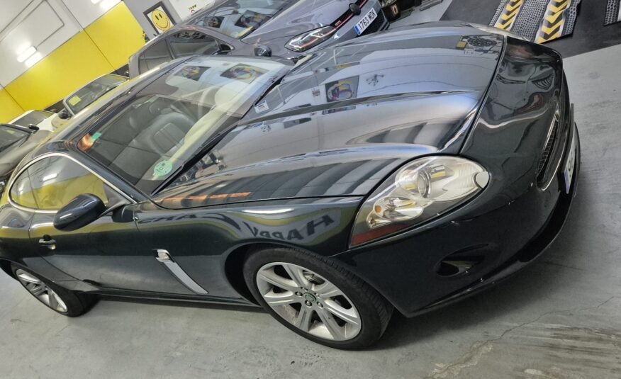 JAGUAR XK COUPE 4.2 CC