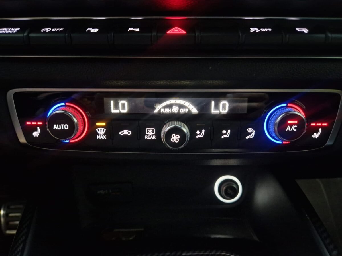 AUDI A3 S LINE SPORTBACK 2.0 TDI