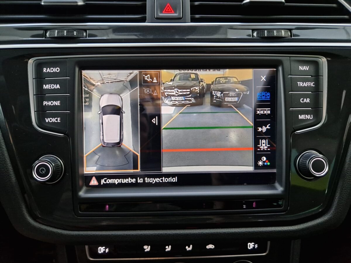 VOLKSWAGEN TIGUAN R-LINE 4 MOTION 2.0 TDI