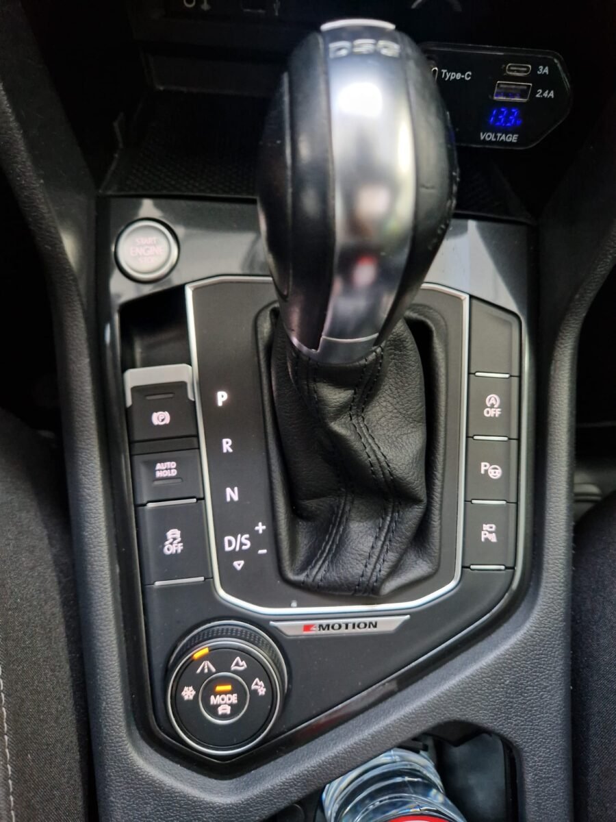 VOLKSWAGEN TIGUAN R-LINE 4 MOTION 2.0 TDI