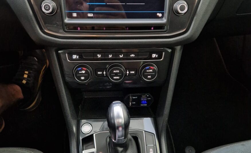 VOLKSWAGEN TIGUAN R-LINE 4 MOTION 2.0 TDI