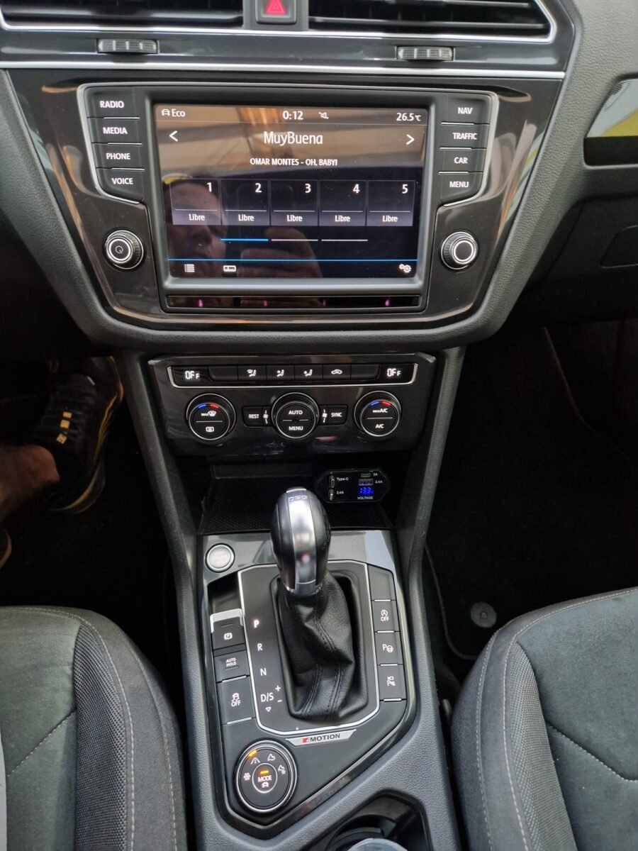 VOLKSWAGEN TIGUAN R-LINE 4 MOTION 2.0 TDI