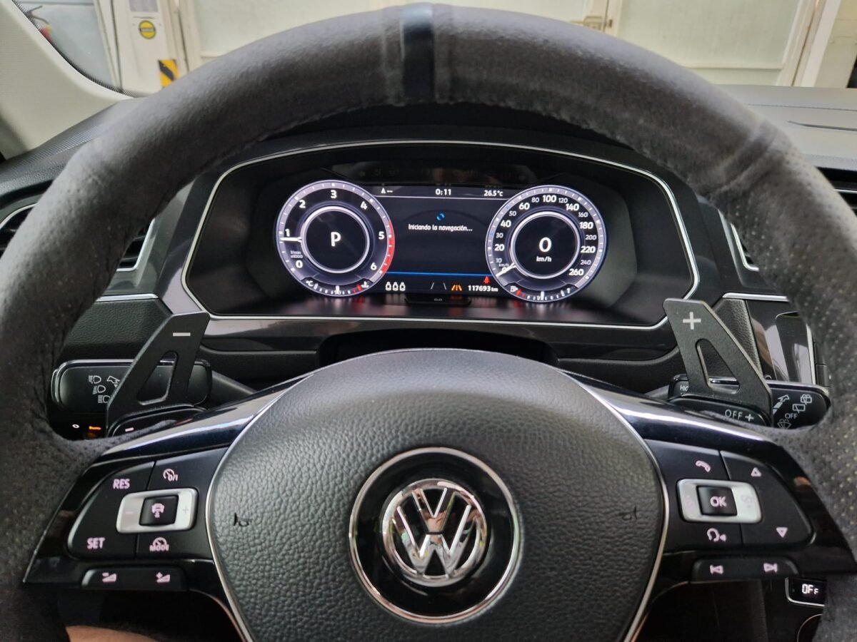 VOLKSWAGEN TIGUAN R-LINE 4 MOTION 2.0 TDI