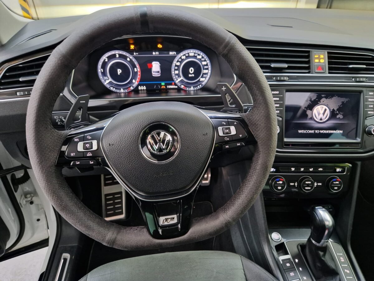 VOLKSWAGEN TIGUAN R-LINE 4 MOTION 2.0 TDI