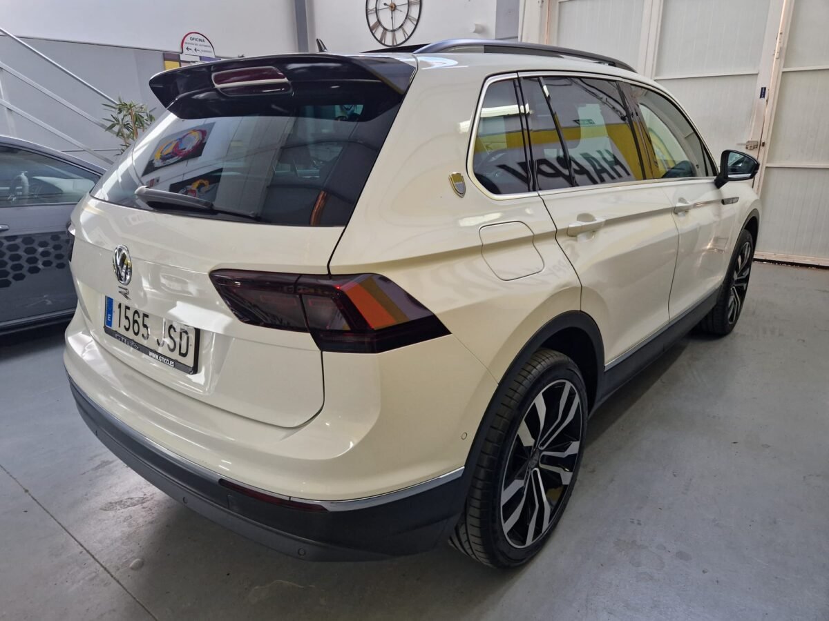 VOLKSWAGEN TIGUAN R-LINE 4 MOTION 2.0 TDI