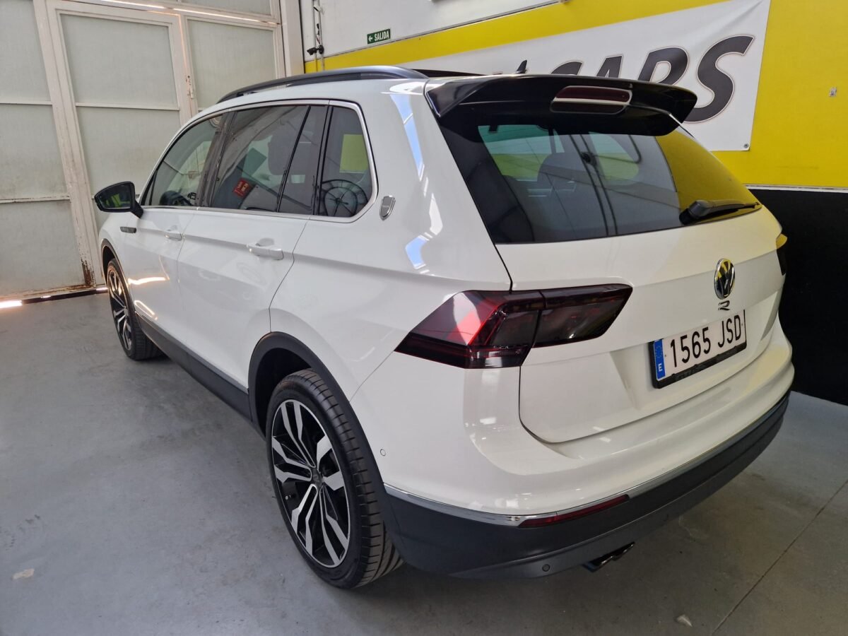 VOLKSWAGEN TIGUAN R-LINE 4 MOTION 2.0 TDI