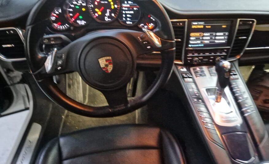 PORSCHE PANAMERA 3.0 D