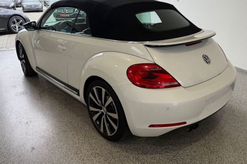 VOLKSWAGEN BEETLE CABRIO 2.0TD I 140CV