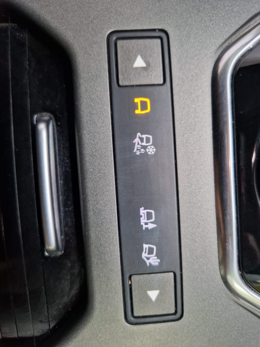 LAND-ROVER EVOQUE SPORT 2.2D 150CV