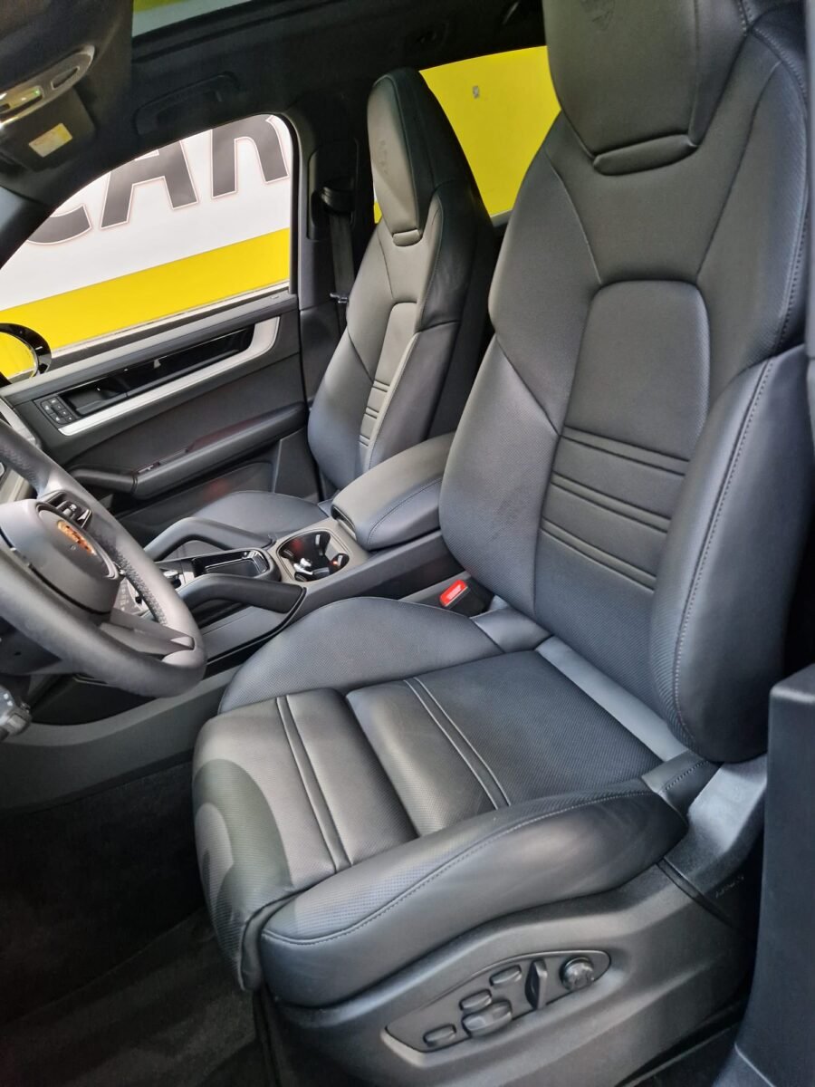 PORSCHE Cayenne E-HYBRID