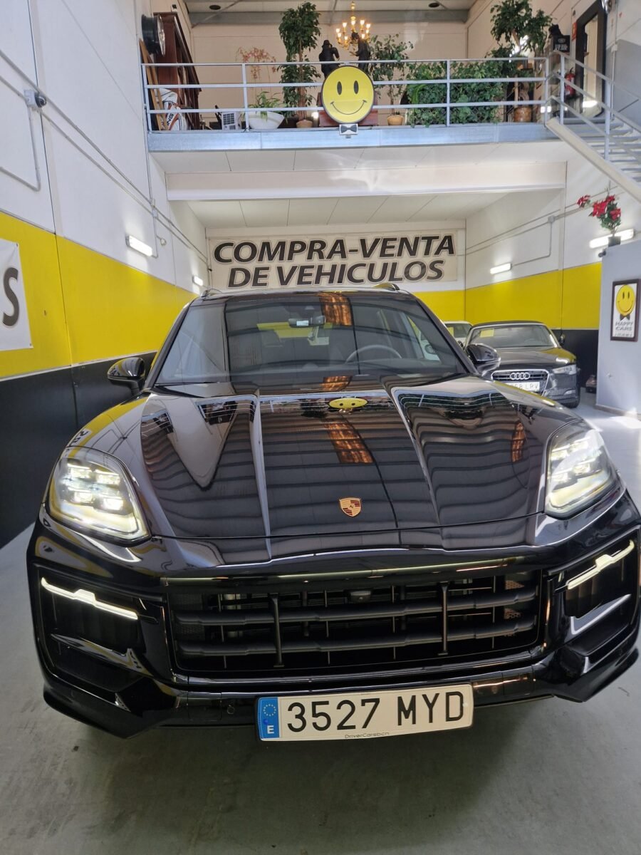 PORSCHE Cayenne E-HYBRID