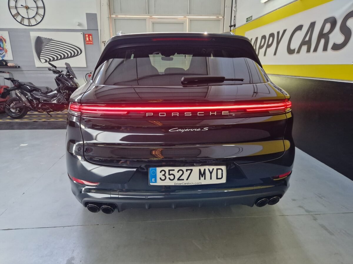 PORSCHE Cayenne E-HYBRID