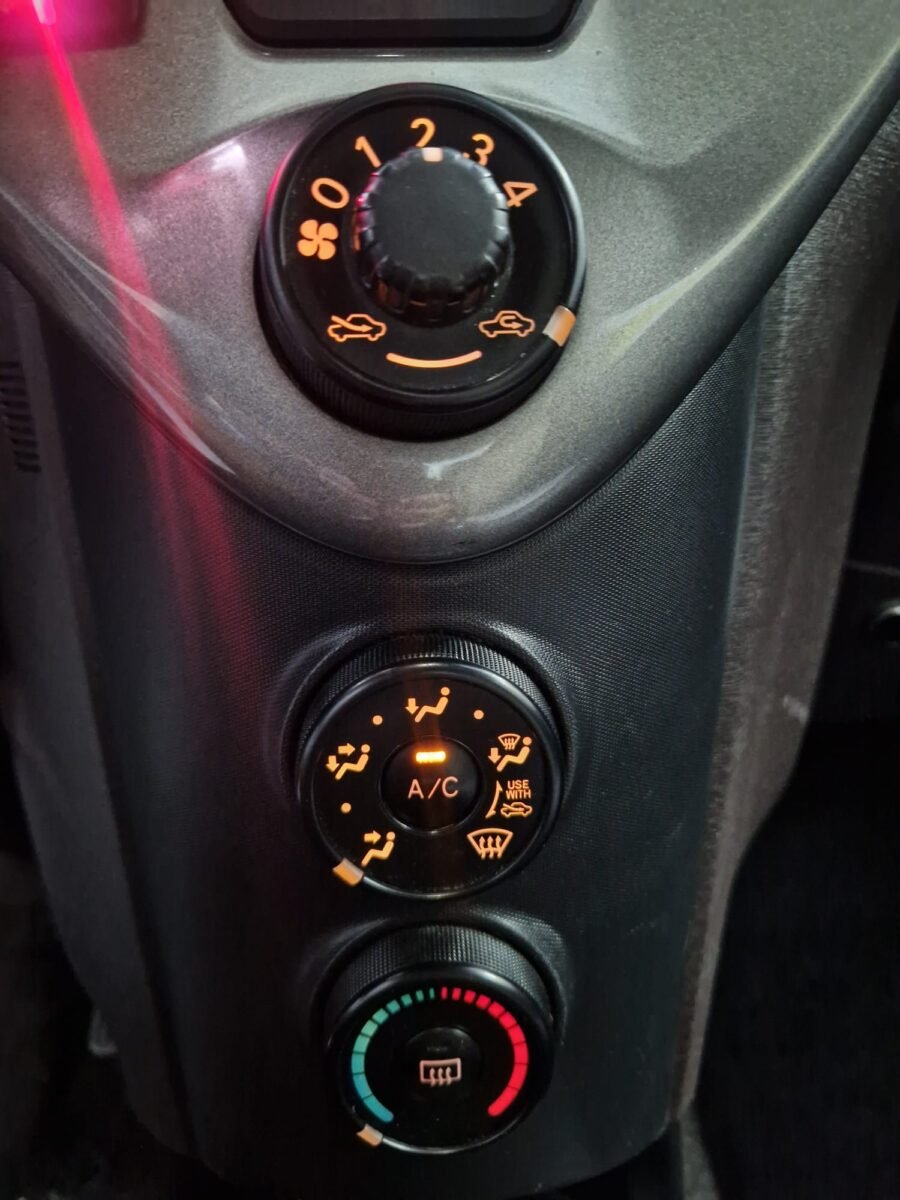 TOYOTA IQ 1.0CC 68CV