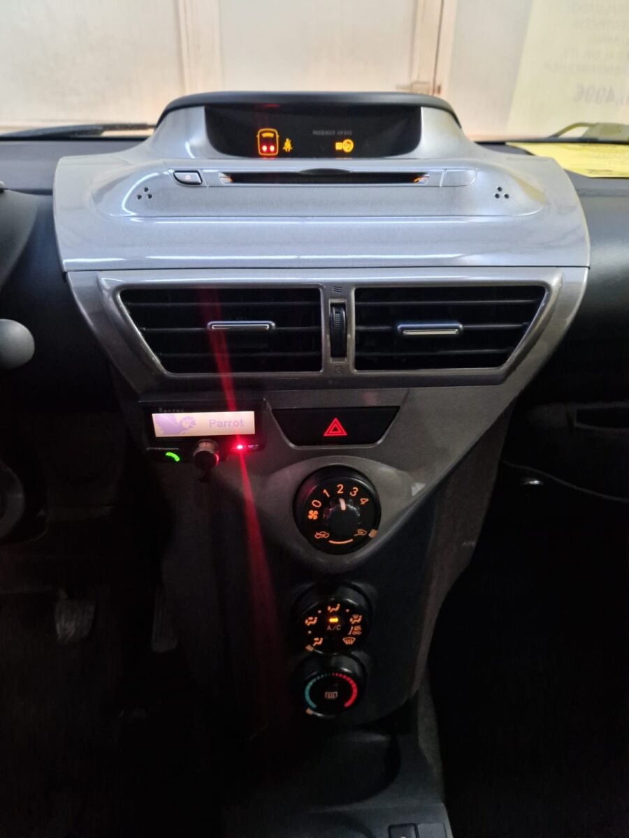 TOYOTA IQ 1.0CC 68CV