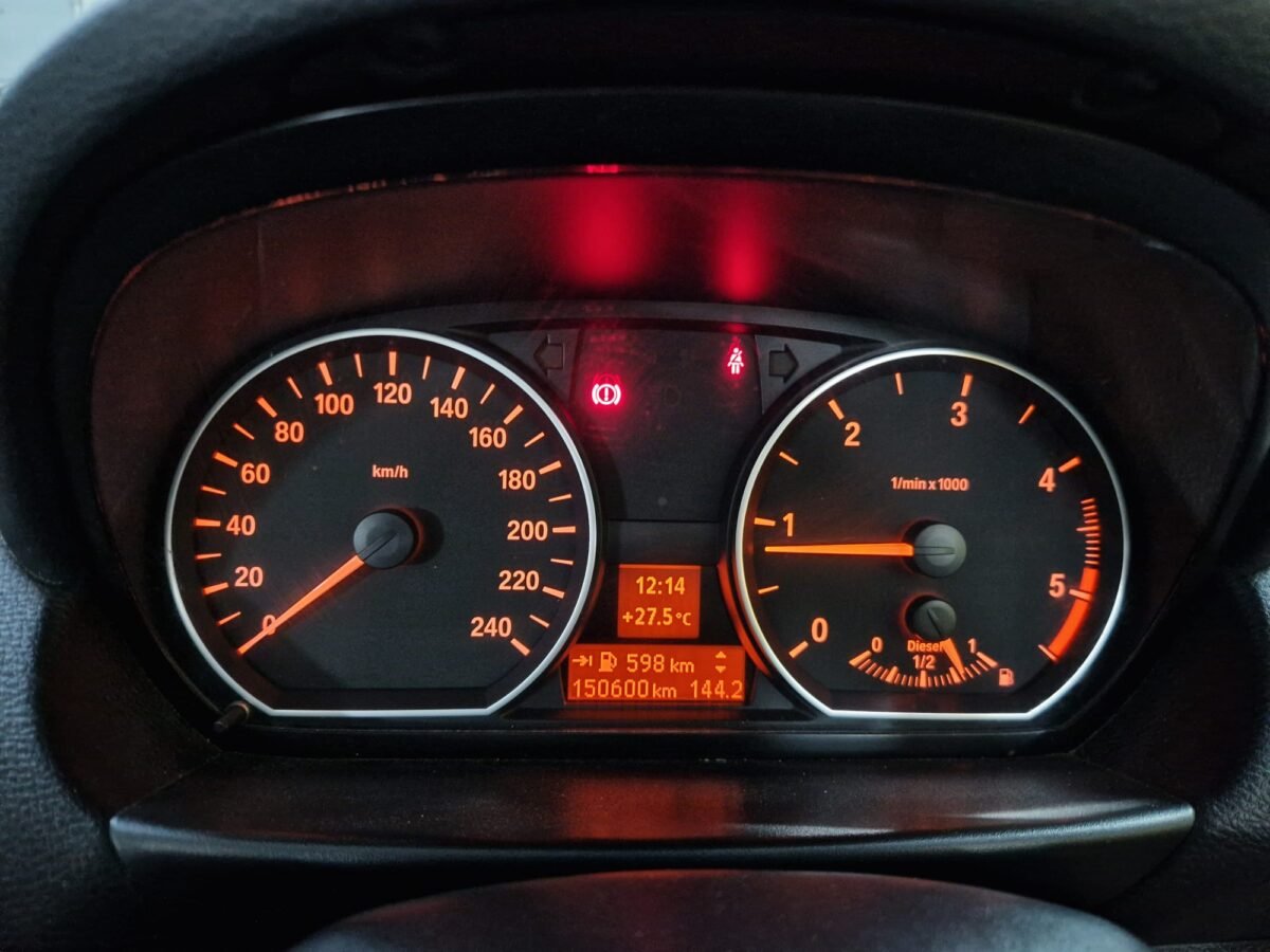 BMW SERIE 1 120D 2.0D 142CV