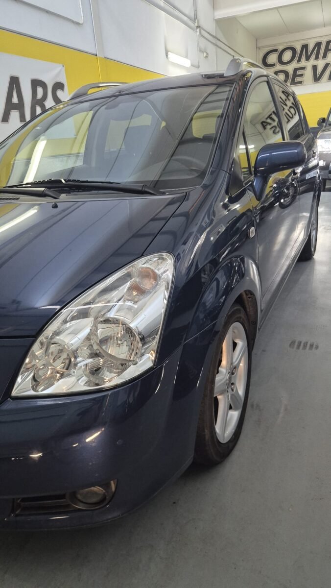 TOYOTA COROLLA VERSUS 7 PLAZAS 2.0D 170CV