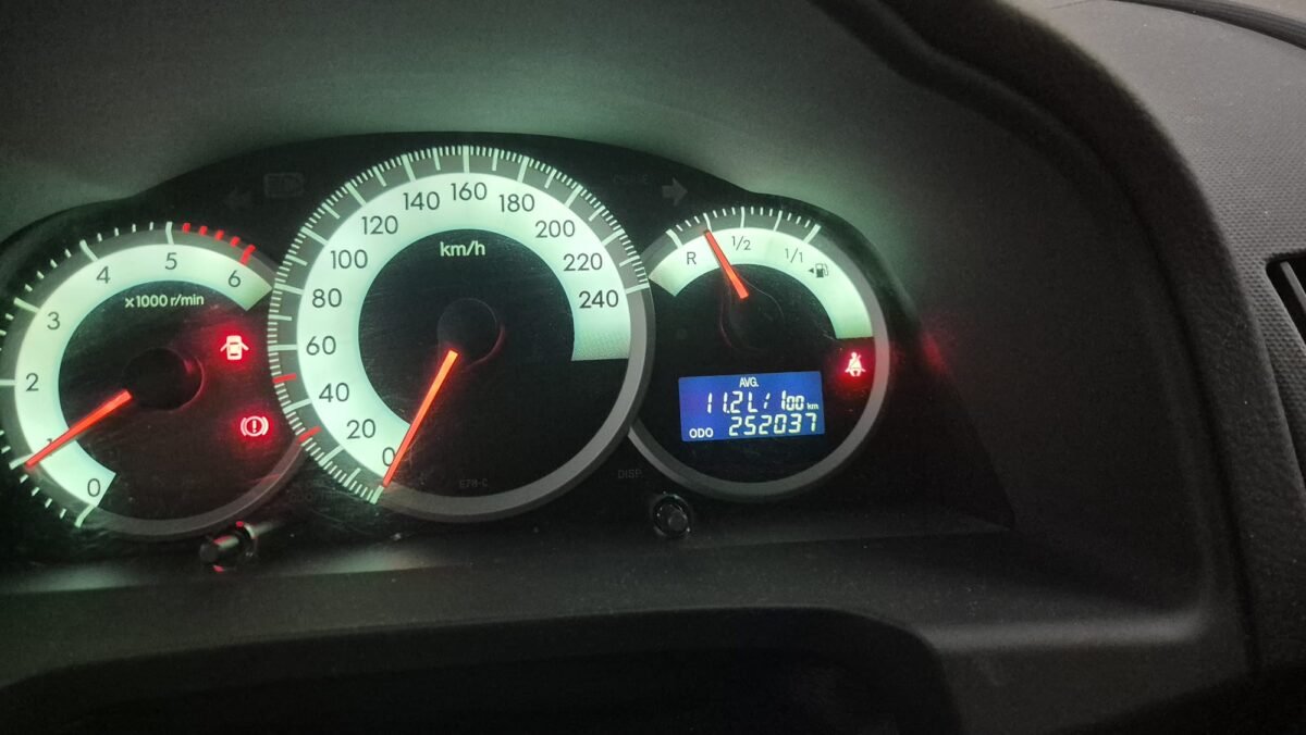 TOYOTA COROLLA VERSUS 7 PLAZAS 2.0D 170CV