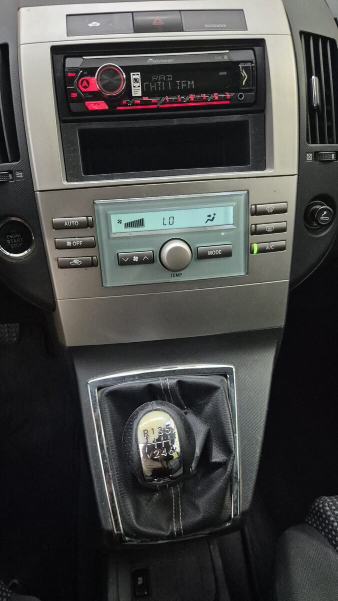 TOYOTA COROLLA VERSUS 7 PLAZAS 2.0D 170CV