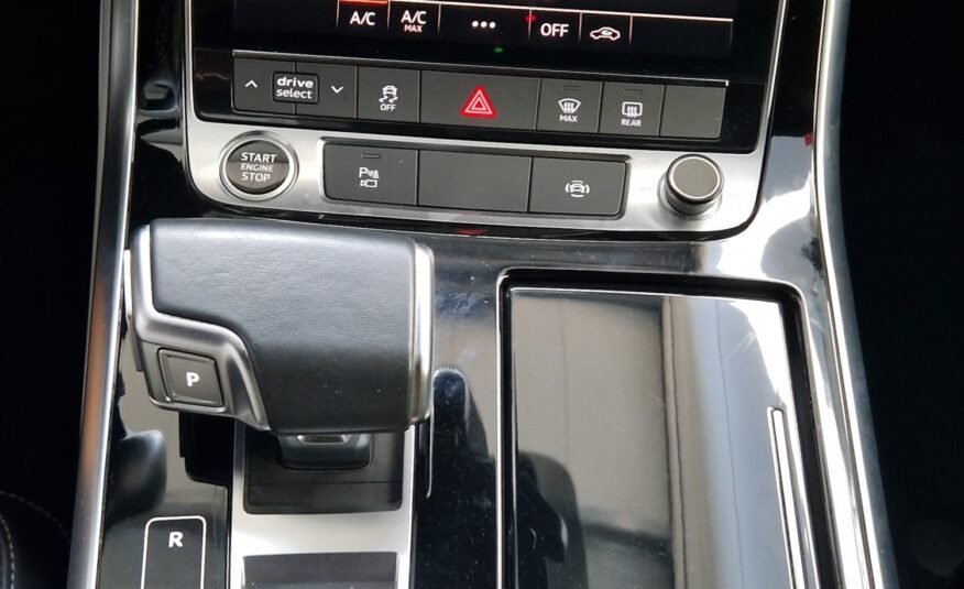 AUDI Q8 45 3.0TDI 231CV