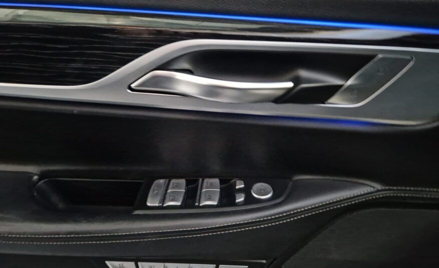 BMW 730D PACK M 3.0D 258CV