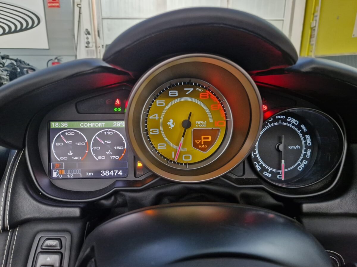 FERRARI CALIFORNIA 4.3 C.C V8 470cv