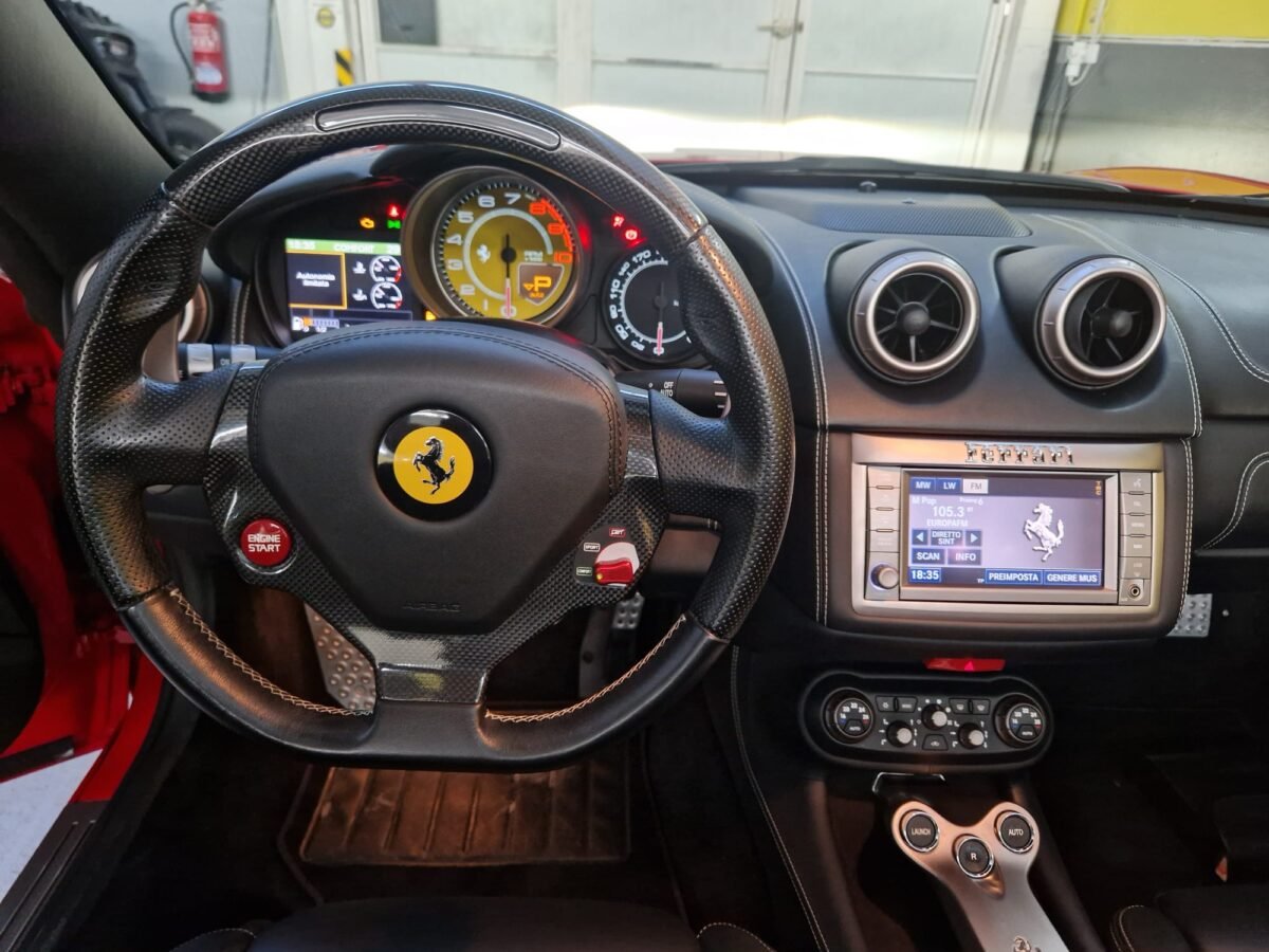 FERRARI CALIFORNIA 4.3 C.C V8 470cv