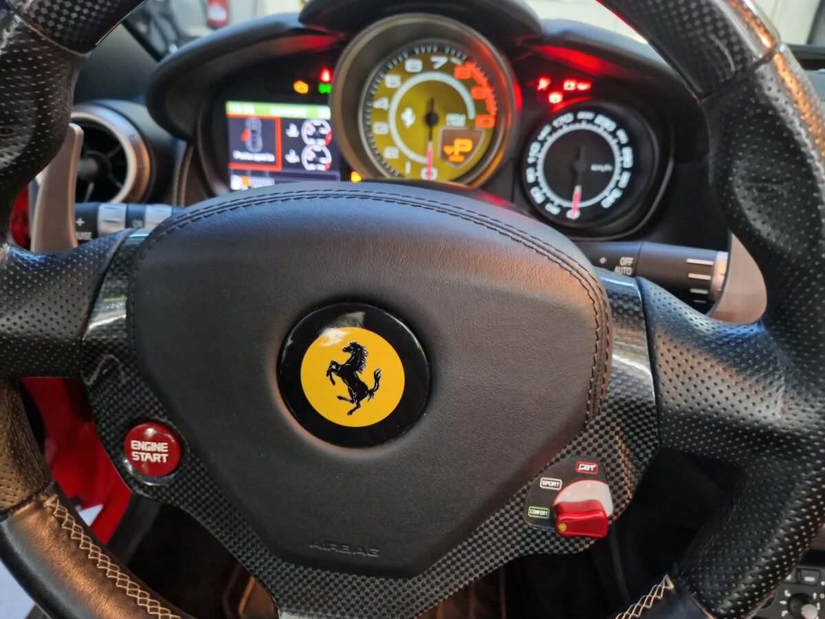 FERRARI CALIFORNIA 4.3 C.C V8 470cv