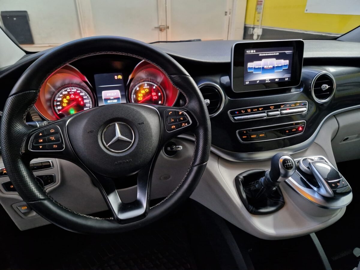 MERCEDES V 2.2D 163CV